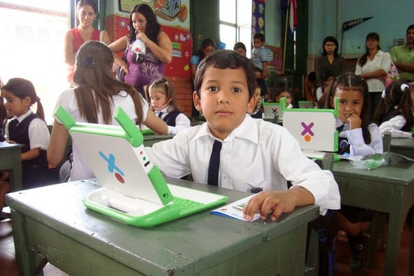 Escuela Tiniente Farina, Caacupe, Paraguay