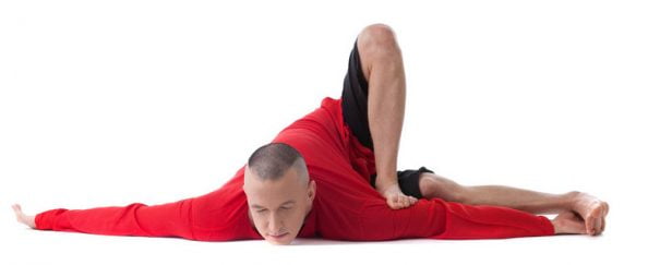 Hombre flexible