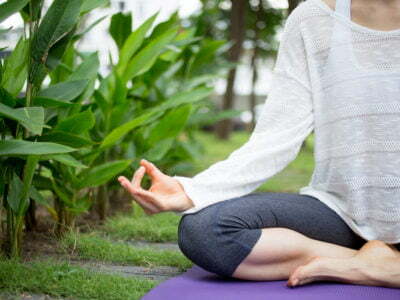 MeditarMujer