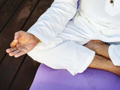 Hombre Yoga