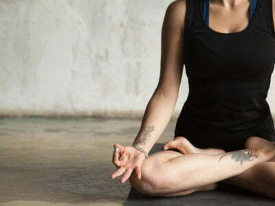 Dharma YogaenRed