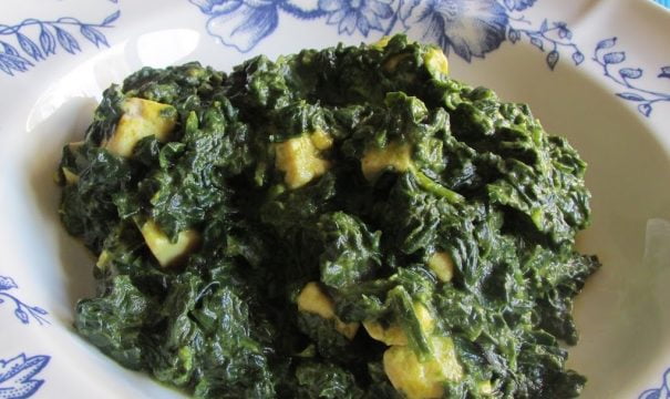 Espinacas al vapor con queso vegano 1