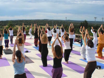 Escuela Internacional de Yoga