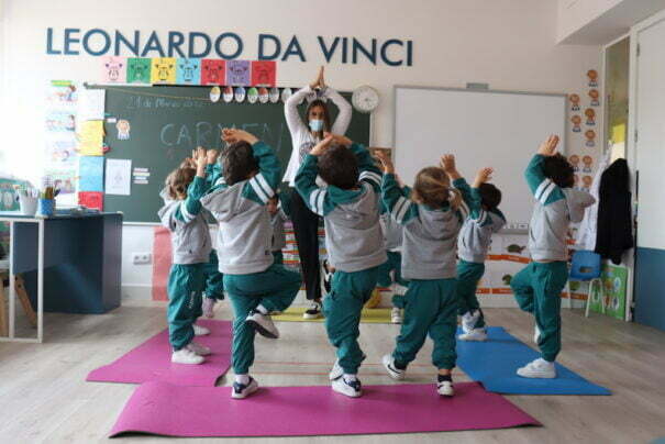 yoga en las aulas