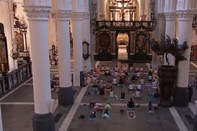 Yoga Iglesia destaca