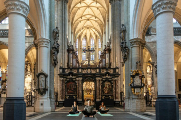 yoga iglesia