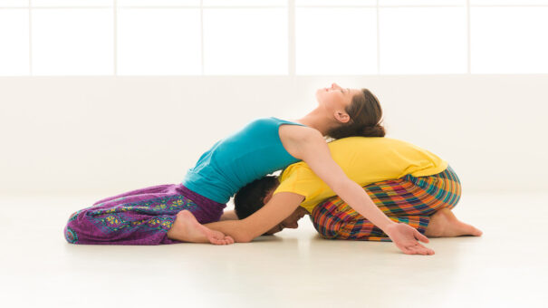 yoga parejas