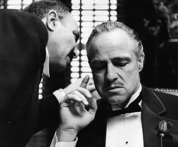 Yoga Sūtra: La mafia interior o los factores de sufrimiento (klesha), por Martyn Neal 1 el padrino