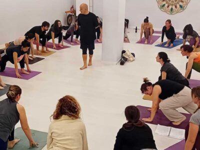 Escuela Internacional de Yoga-