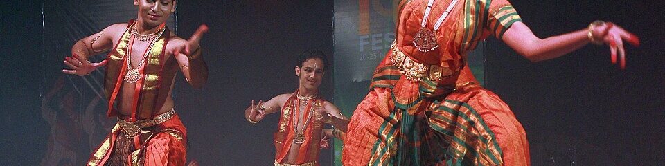 Bharatanatyam dance performance by Guru Saroja Vaidyanathan disciples at Youth Festival 2012 IMG 3165 19