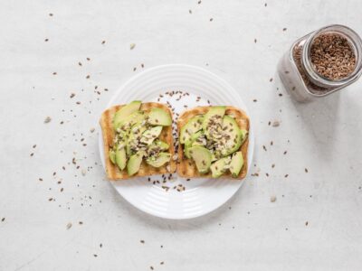 3 recetas ideales para combatir el calor sin renunciar a la energía (1) 354 tostadas