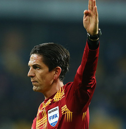 Yoga Sūtra/ Los condicionamientos (samskāra) y las latencias (vāsana) 3ª parte, por Martyn Neal 1 Deniz Aytekin referee 2015 Europa League