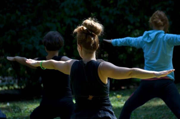 El yoga en el mundo actual/ Una fuerza revolucionaria y una contracultura pacífica 1 yoga mundo actual