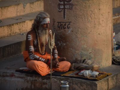 Del lobo feroz al chihuahua con manta (1): La lámpara que nadie apagó 354 sadhu